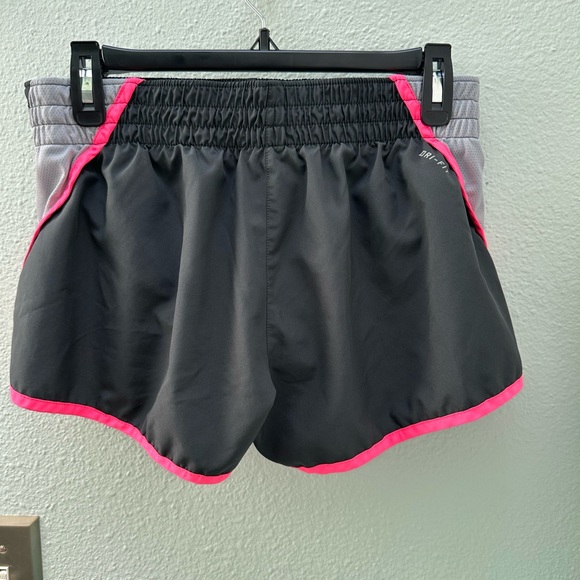 Women’s Nike Black and Pink Dri-Fit Shorts size L - Picture 2 of 8